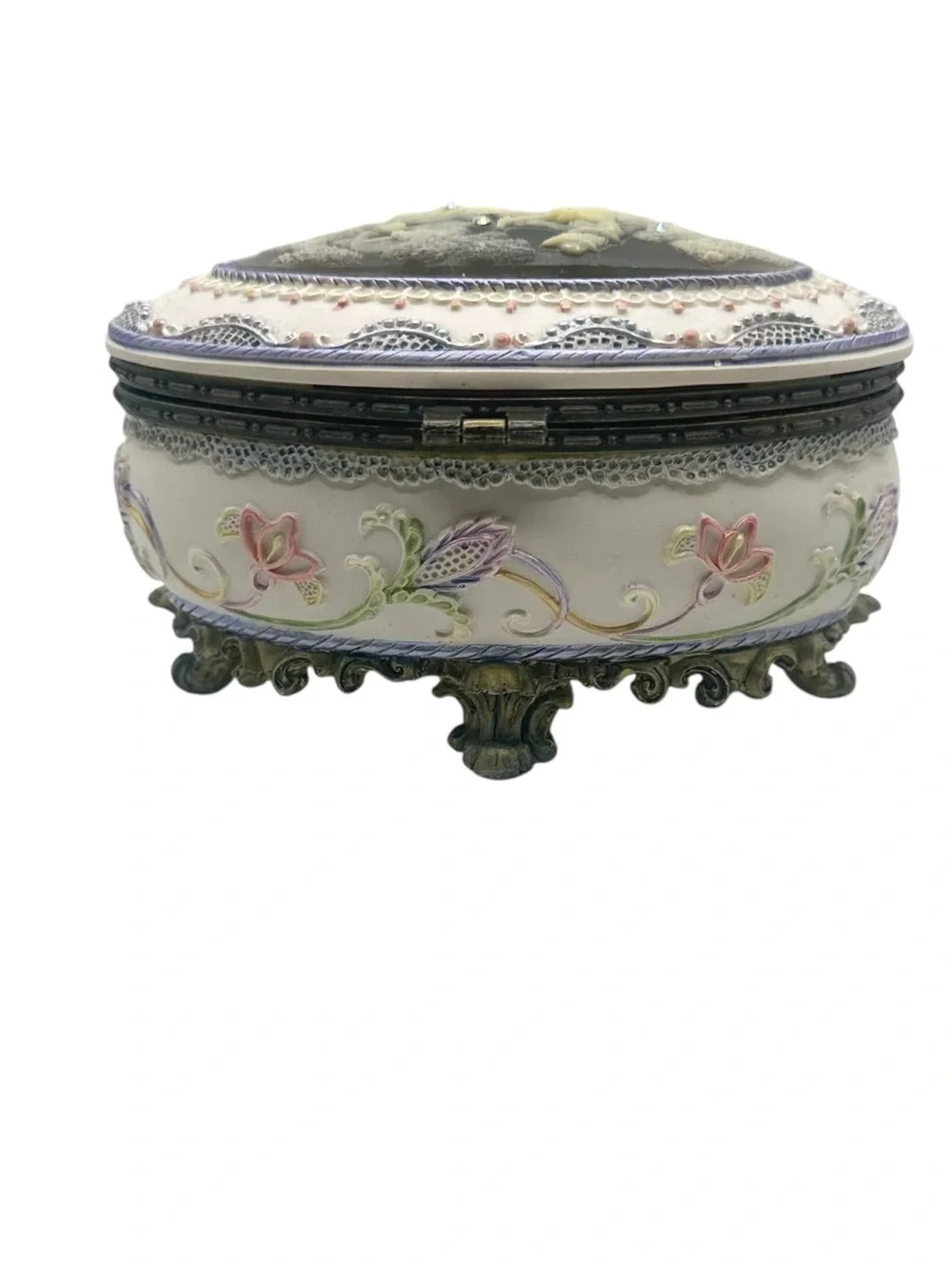 Vintage-Inspired Oval Trinket Music Jewelry Box with Cameo Scene - Cream & Black